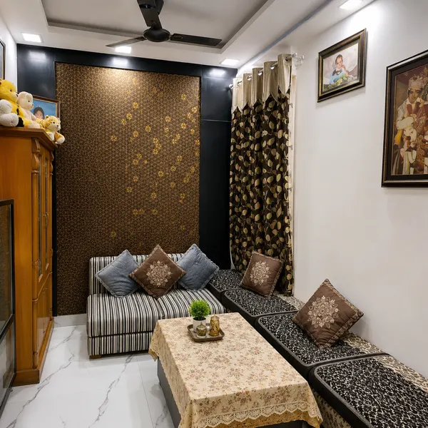 60 Gaj, 2 BHK Flat for Sale